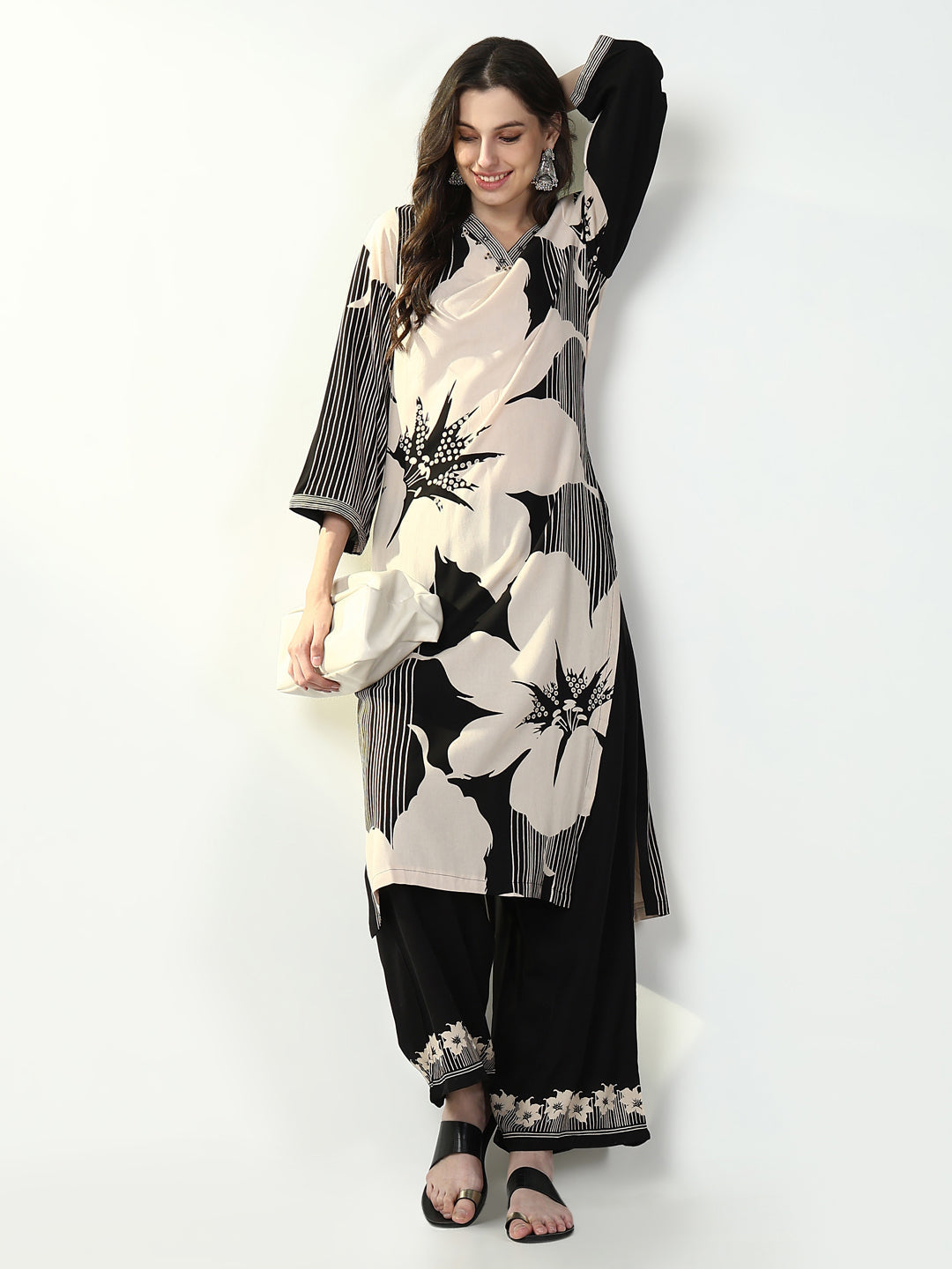 Women Floral Black Straight Kurta Set