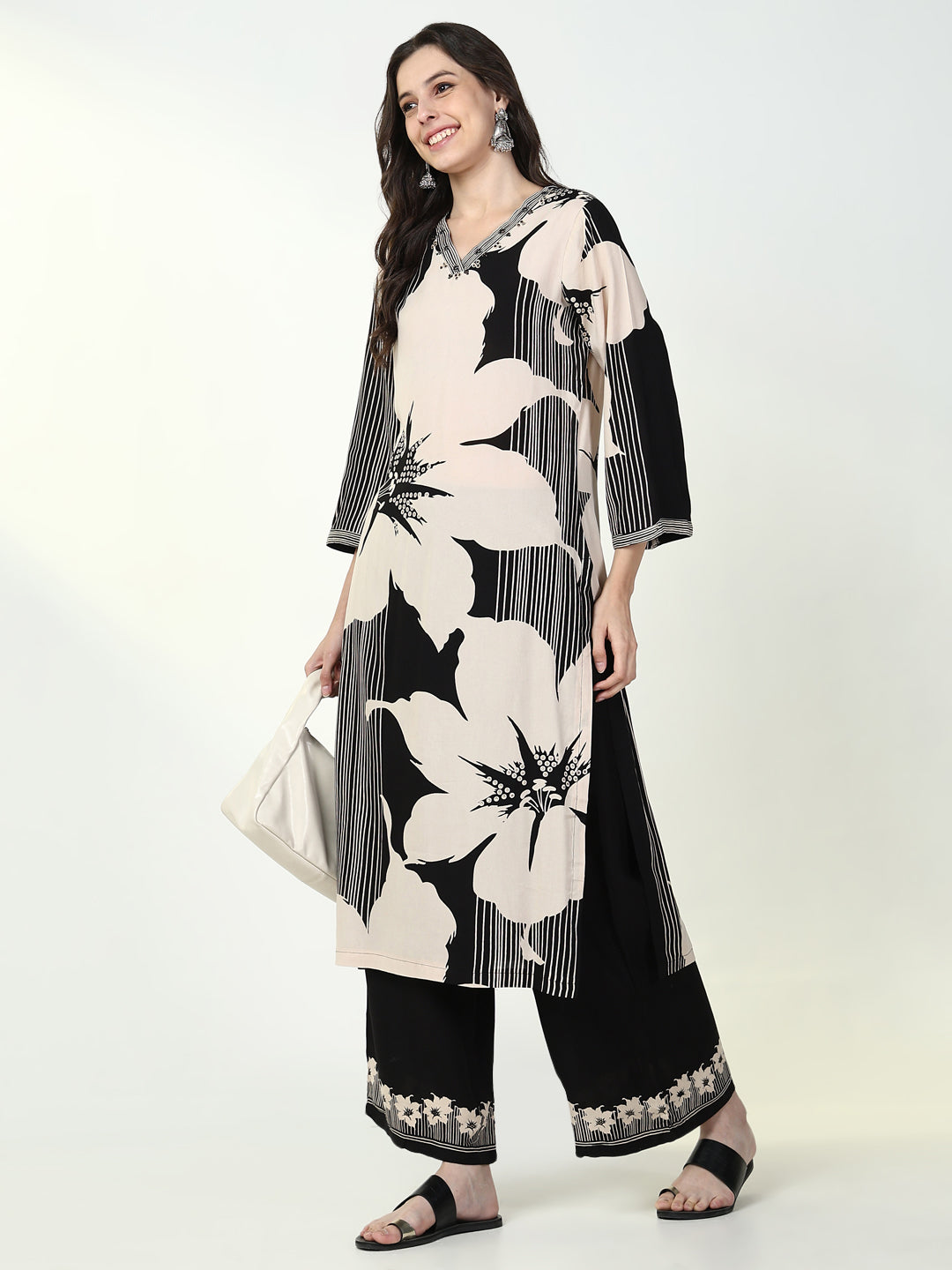 Women Floral Black Straight Kurta Set