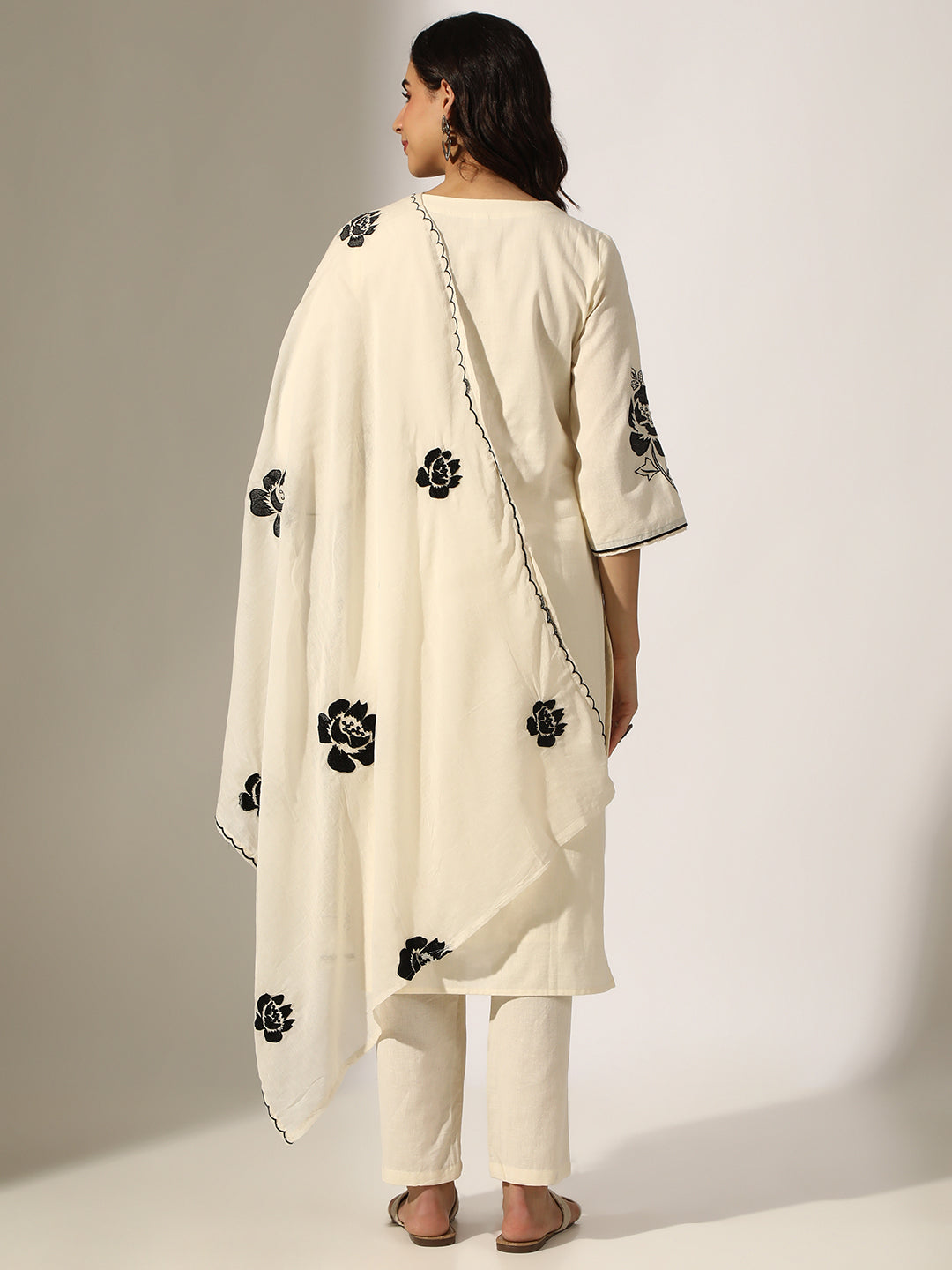 Women's Floral Embroidered Cream Kurta Set with Dupatta