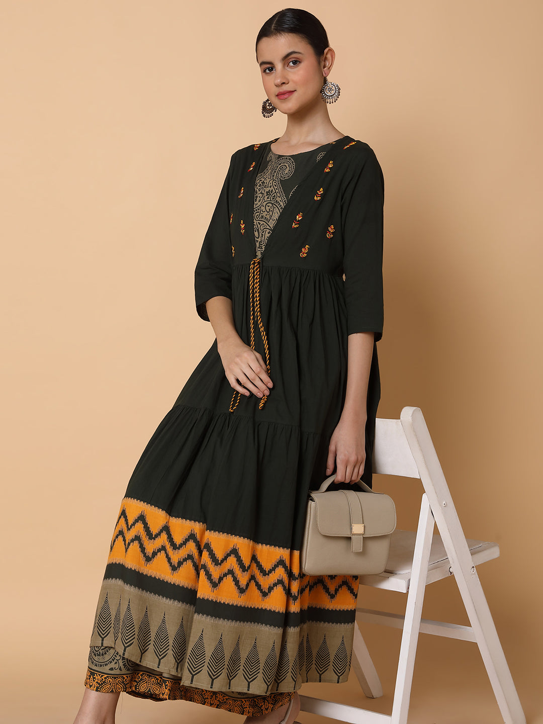 Women Ethnic Motifs Green Anarkali Kurta with Shrug