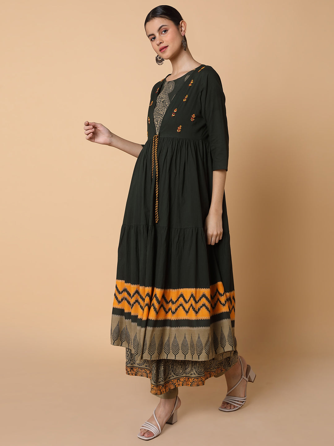 Women Ethnic Motifs Green Anarkali Kurta with Shrug