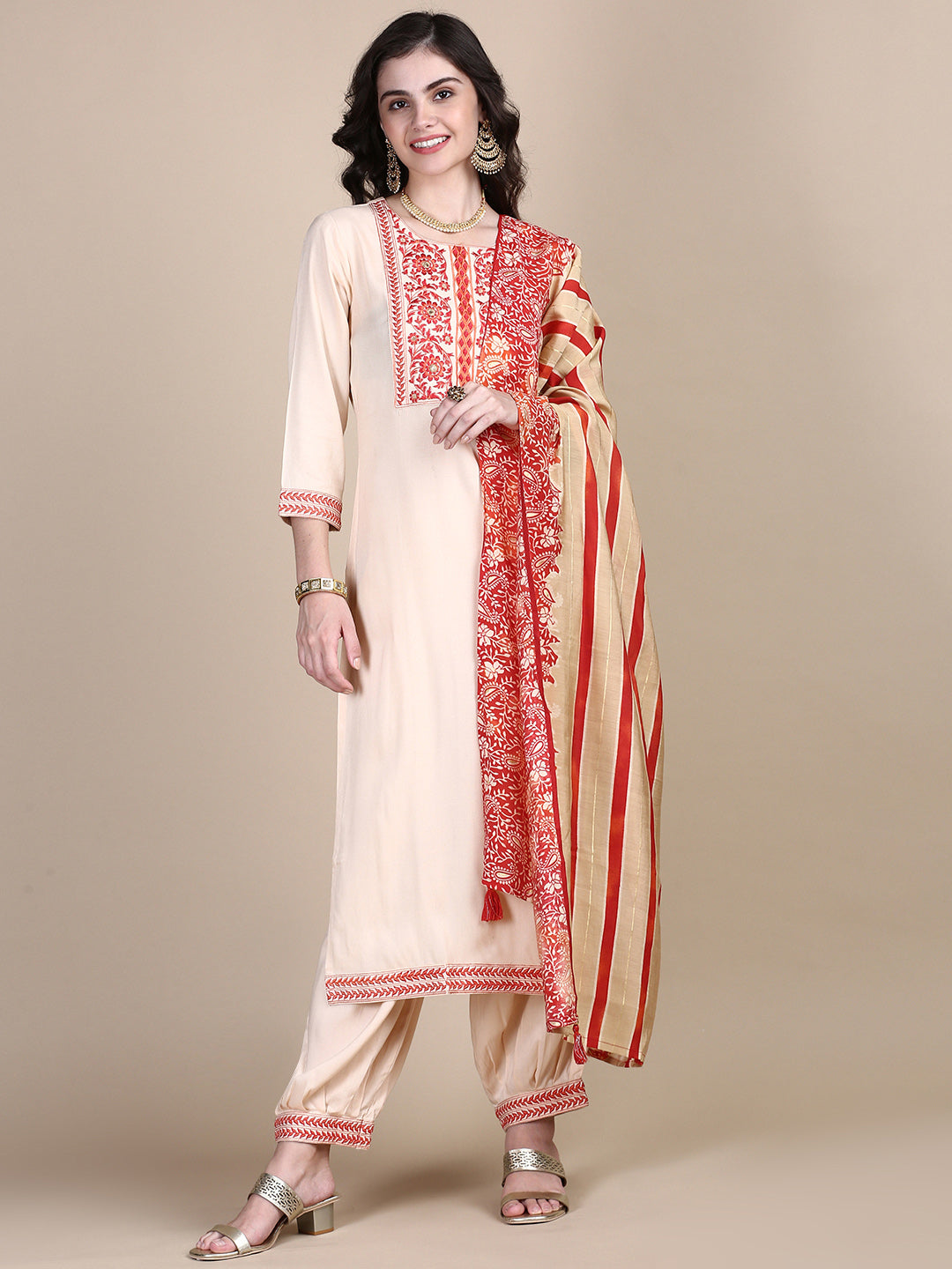 Women Solid Peach Straight Kurta Set with Dupatta