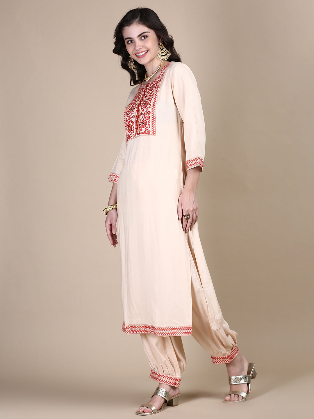 Women Solid Peach Straight Kurta Set with Dupatta