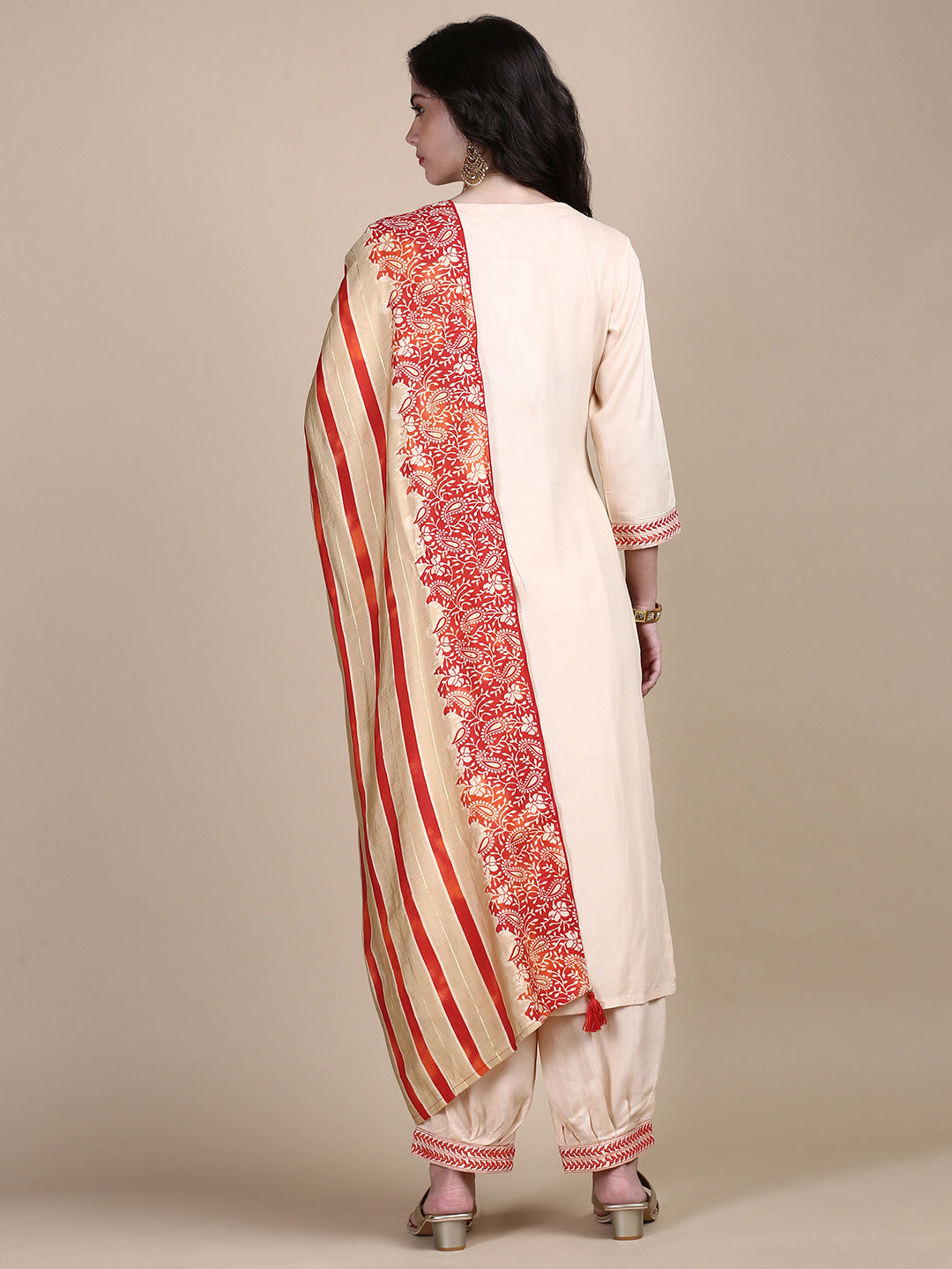 Women Solid Peach Straight Kurta Set with Dupatta