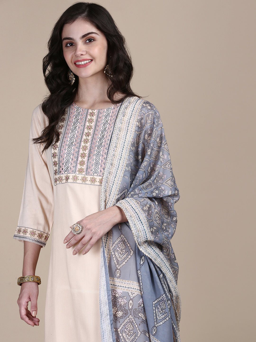 Women Solid Peach Straight Kurta Set with Dupatta