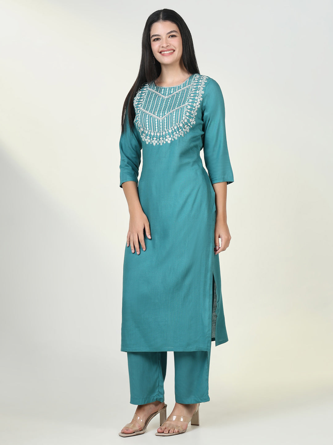 Women Solid Green Kurta Set with Dupatta