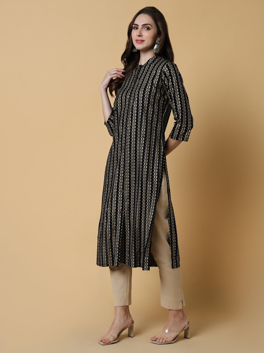 Women Black Graphic Straight Kurta