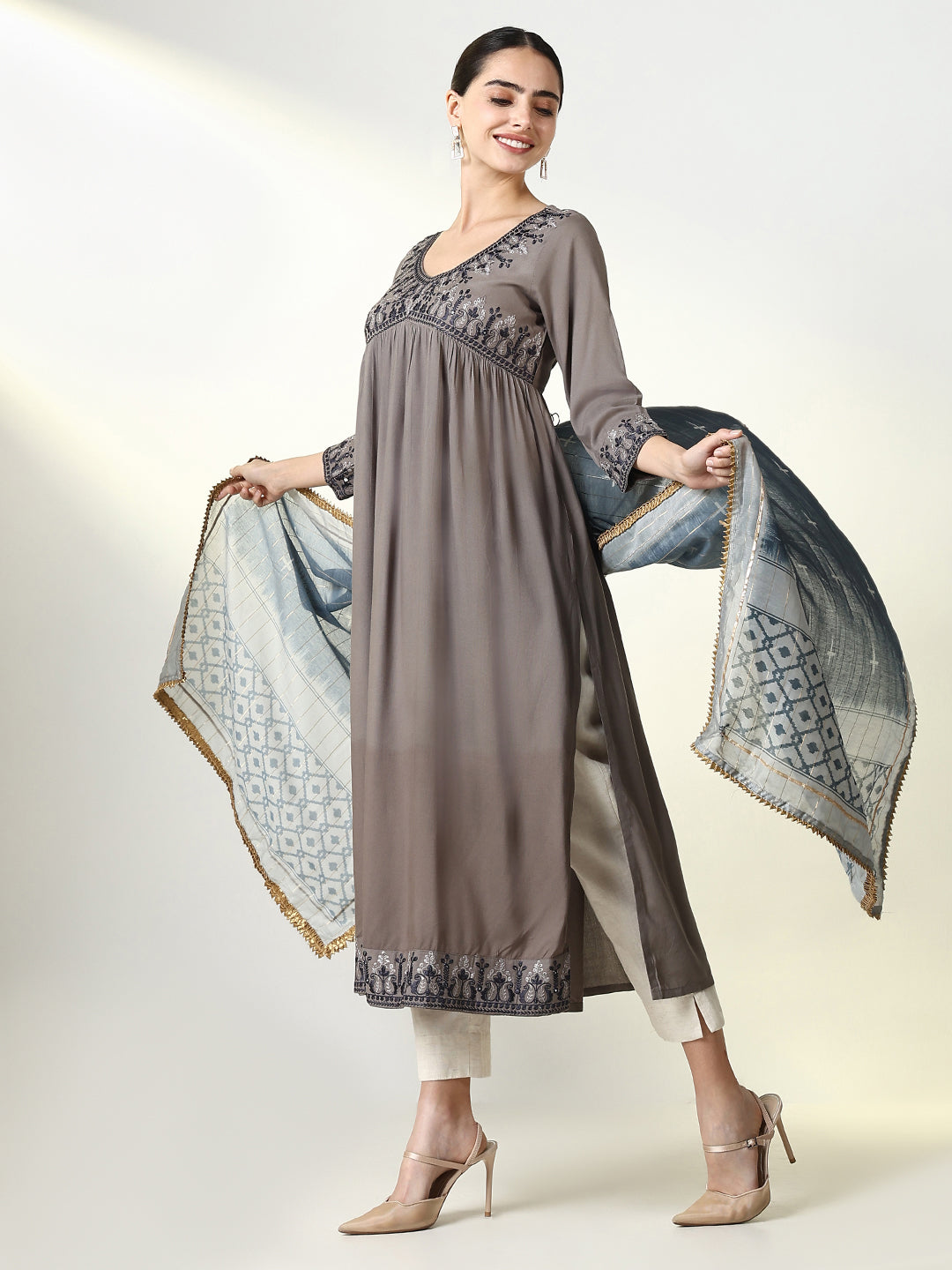 Women Grey Solid Anarkali Kurta with Dupatta