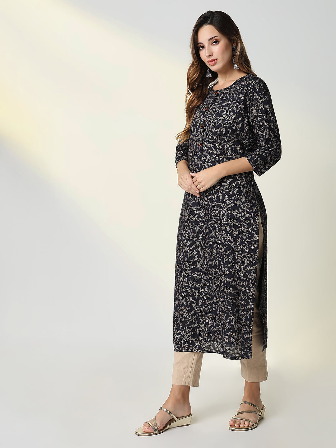 Women Navy Blue Graphic Straight Kurta