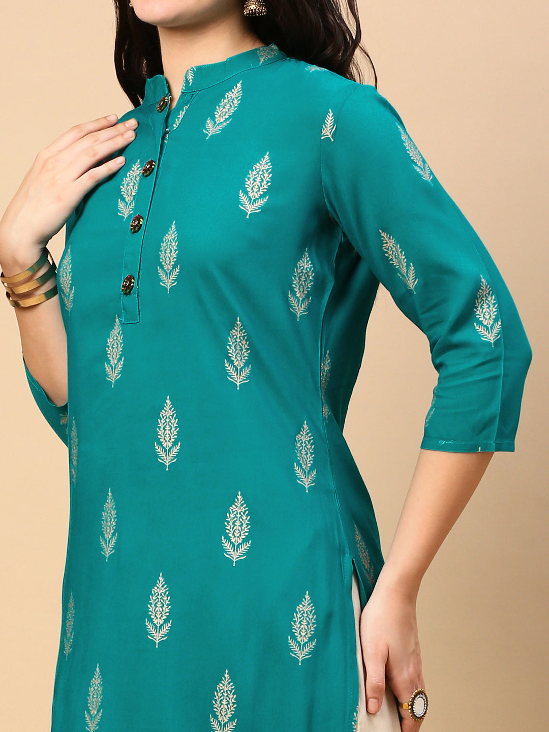 Women Green Graphic Straight Kurta