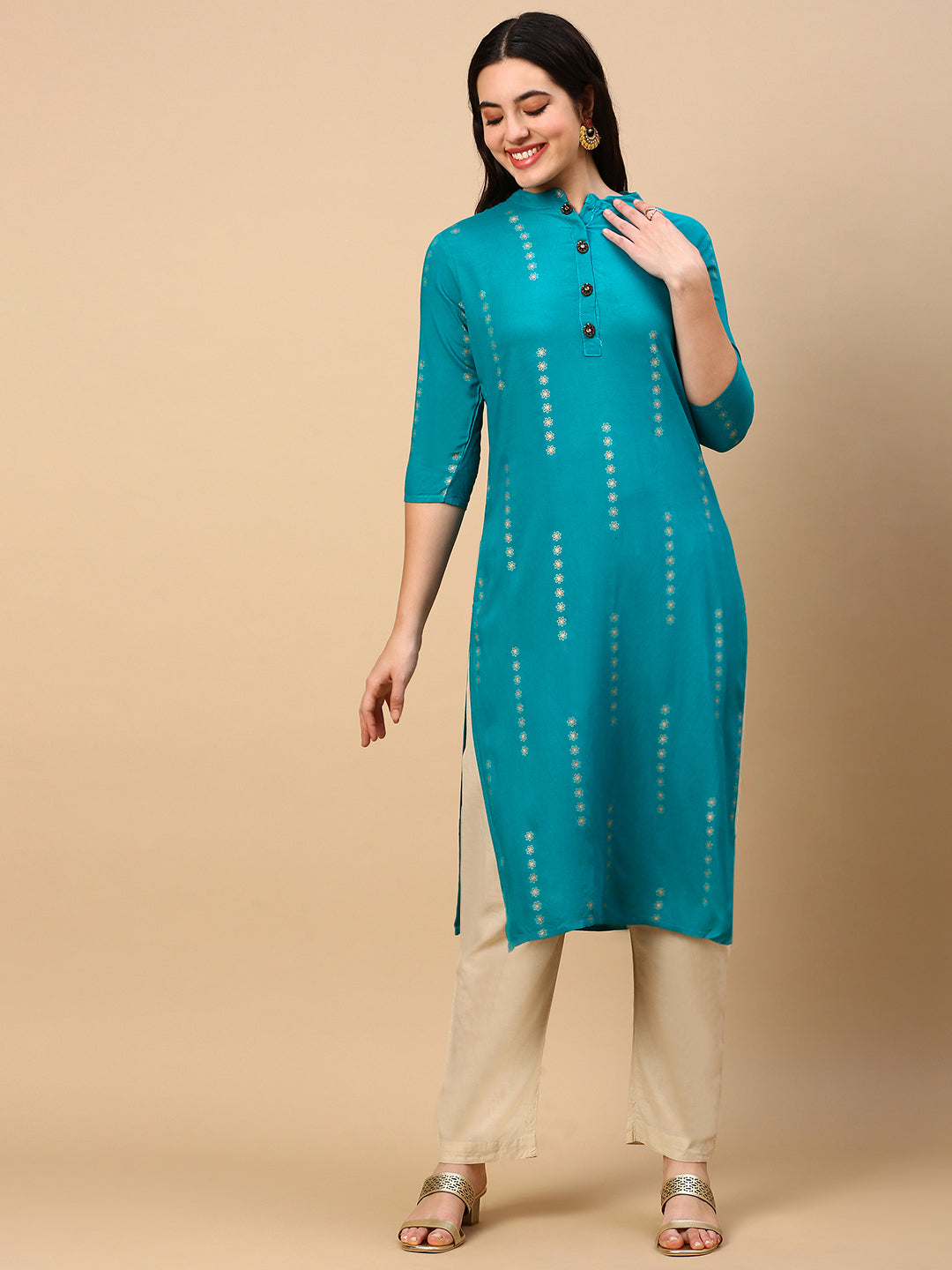 Women Blue Floral Straight Kurta