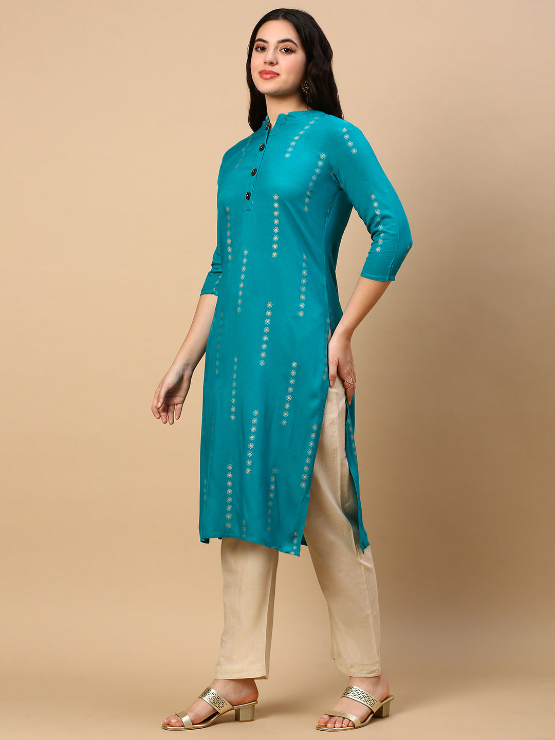 Women Blue Floral Straight Kurta