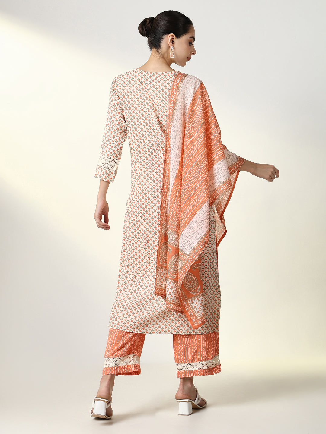 Women Graphic Orange Straight Kurta Set with Dupatta