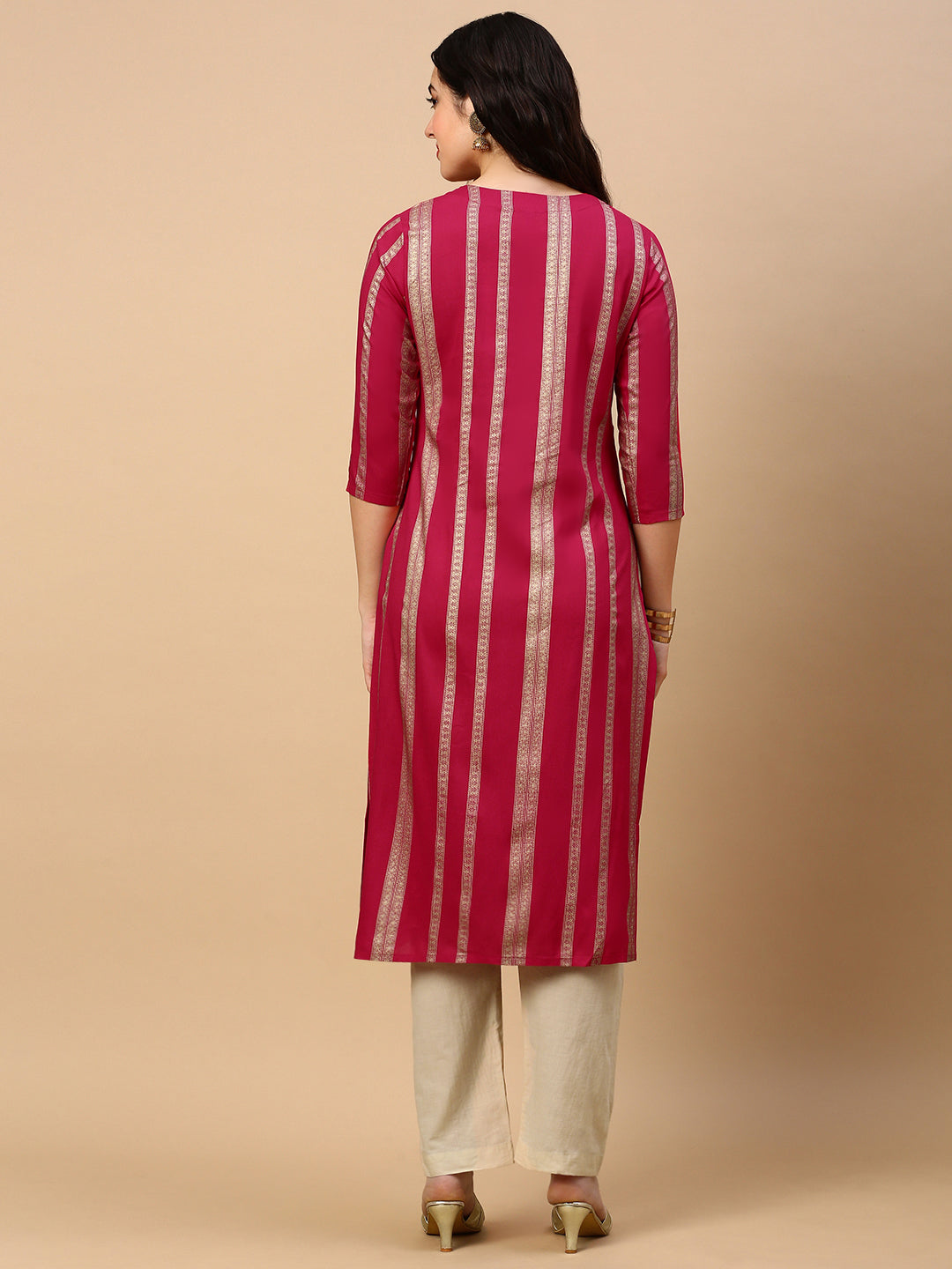 Women Pink Graphic Straight Kurta