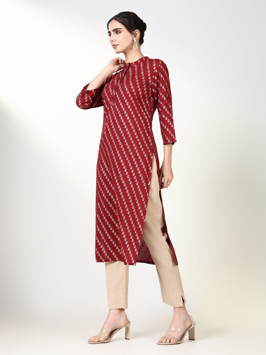 Women Maroon Graphic Straight Kurta