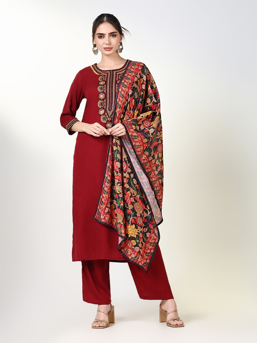 Women Solid Maroon Straight Kurta Set with Dupatta