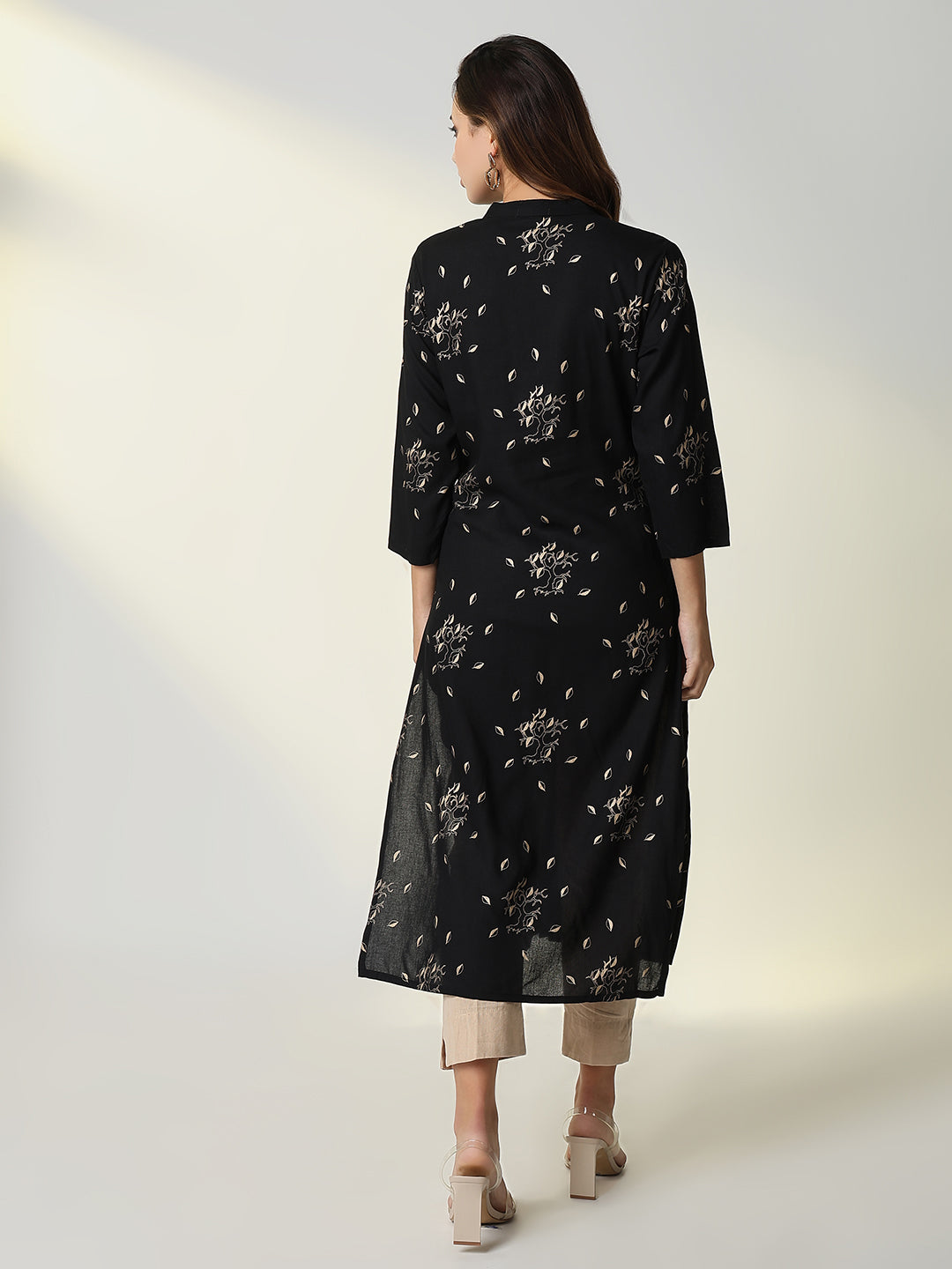 Women Black Floral Straight Kurta