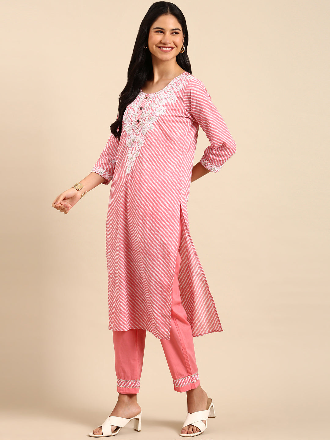 Women Solid Pink Straight Kurta Set with Dupatta