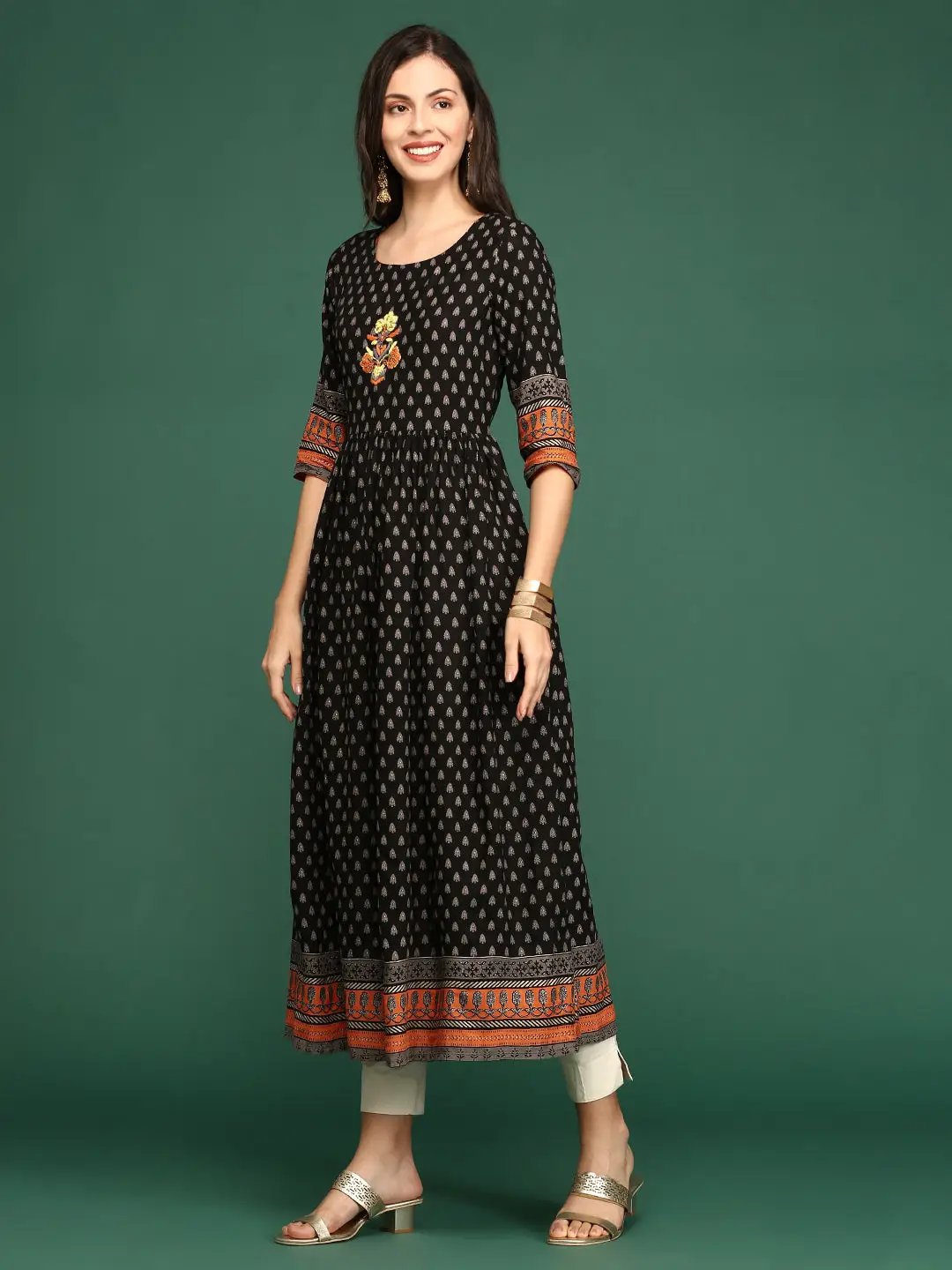 Women's Floral Embroidery Black A-Line Kurta