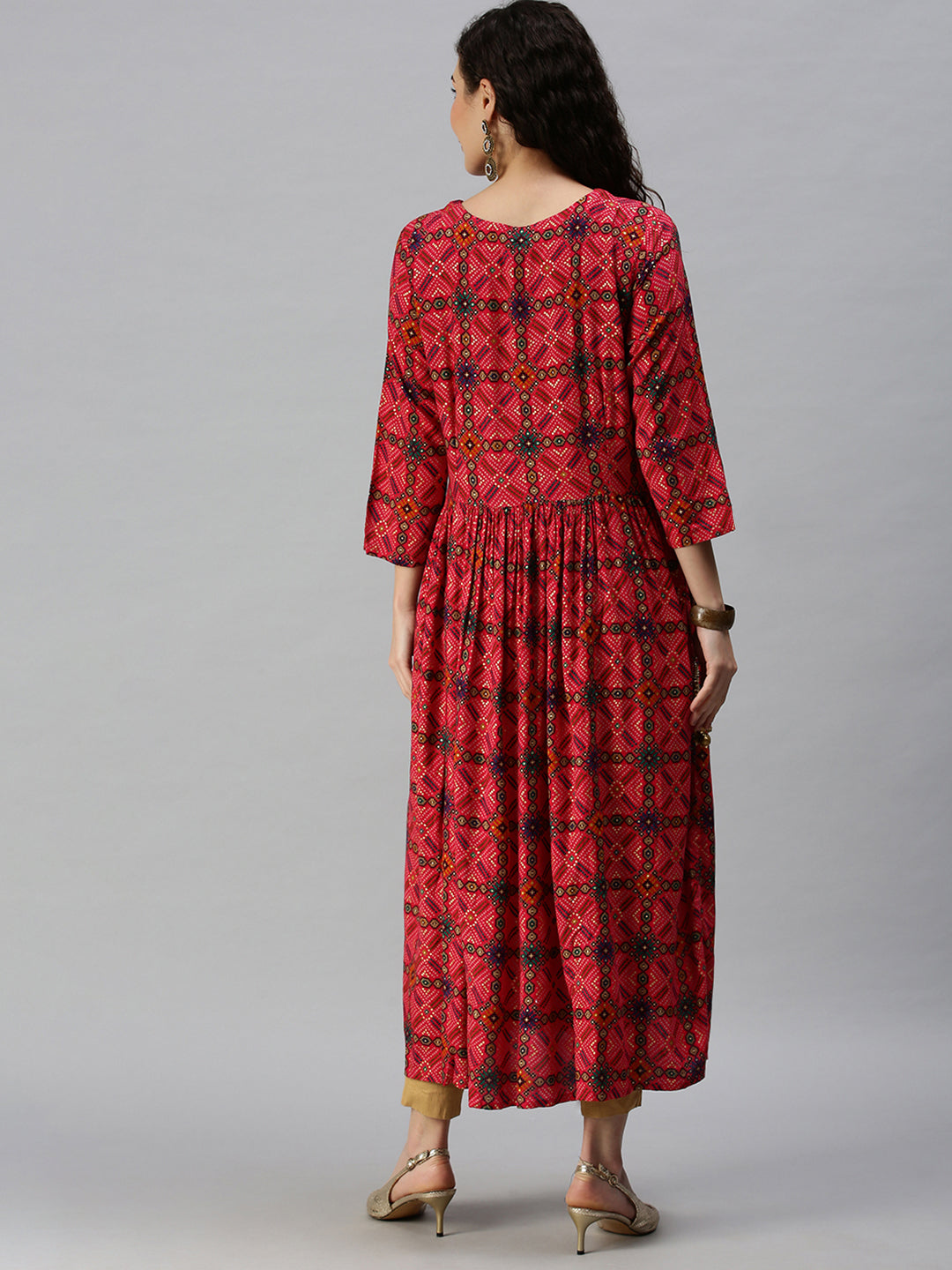 Women Printed Pink Straight Kurta