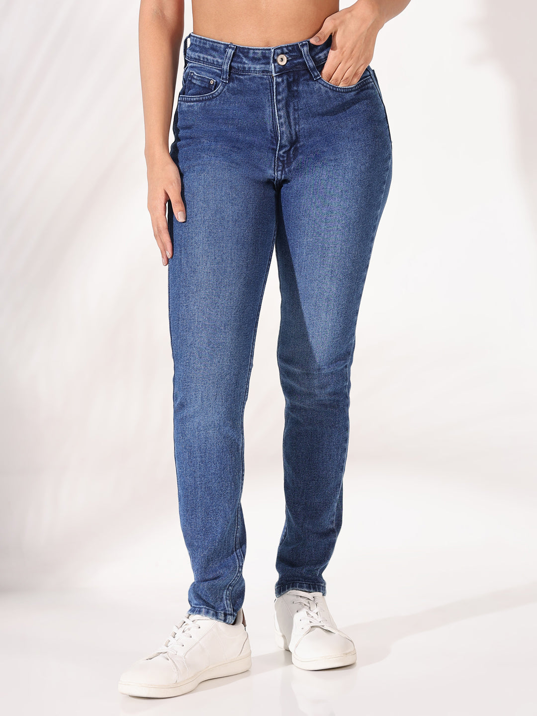 Women Solid Blue Slim Fit Jeans