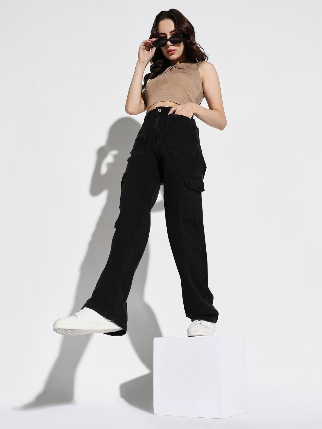 Women Black Wide Leg Cargo Jeans