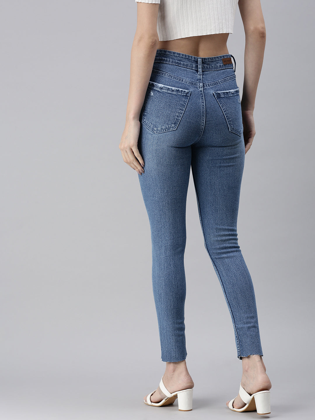 Women Solid Blue Skinny Fit Denim Jeans