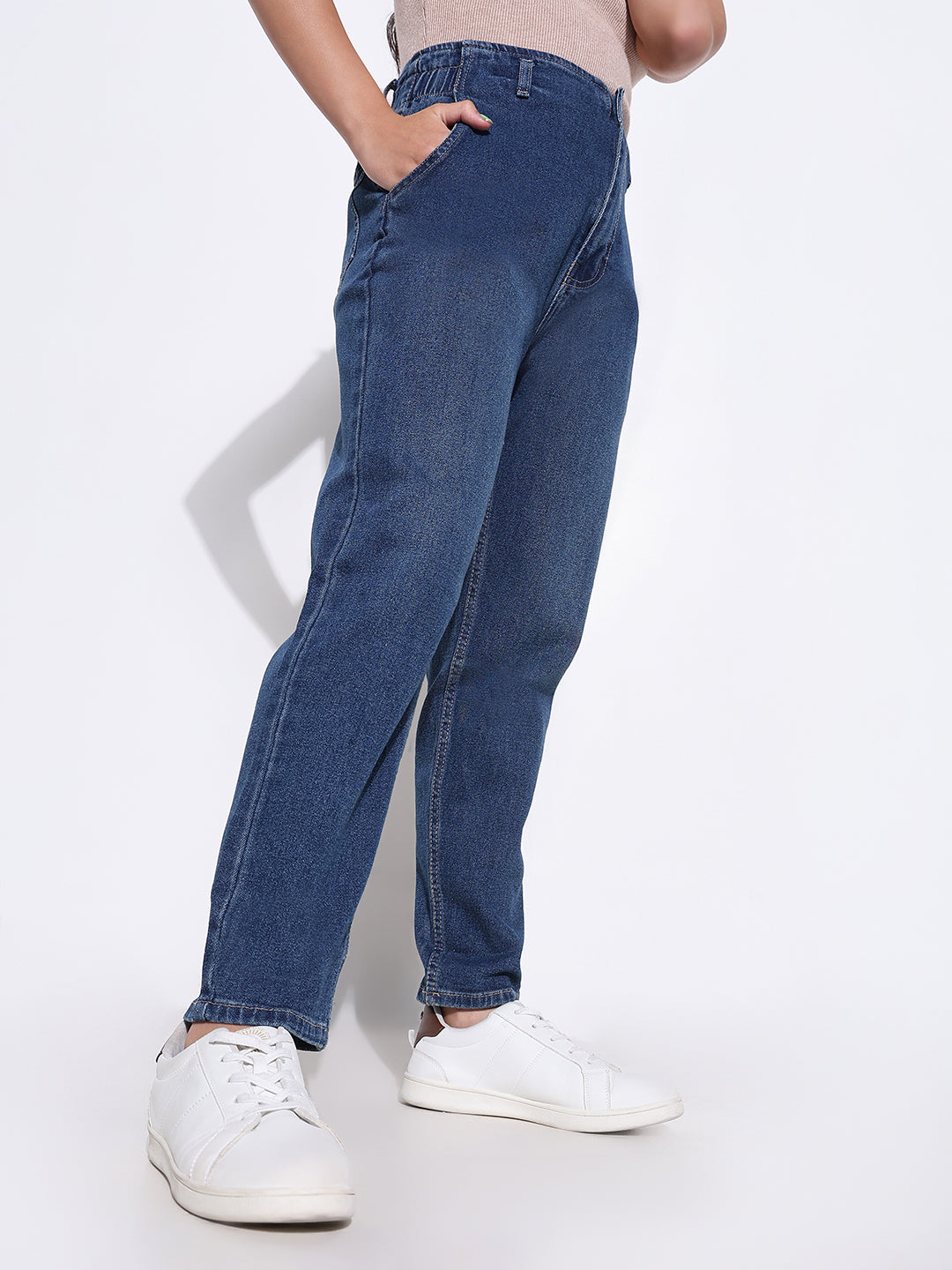 Women Solid Blue Mom Fit Jeans