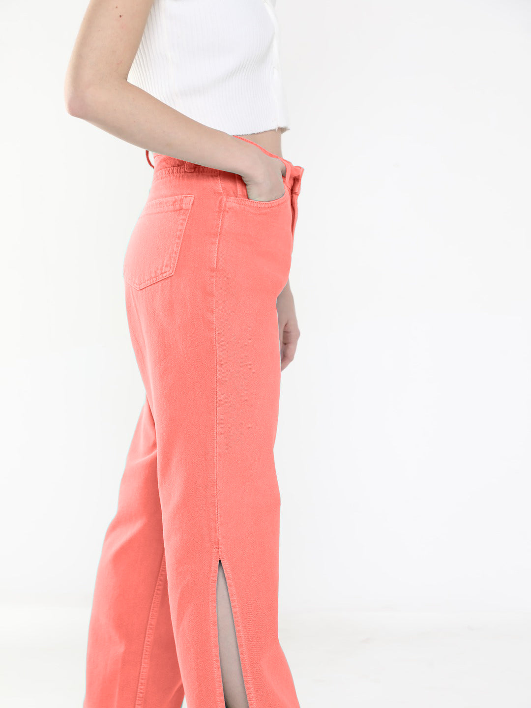 Women Pink Straight Fit Jeans