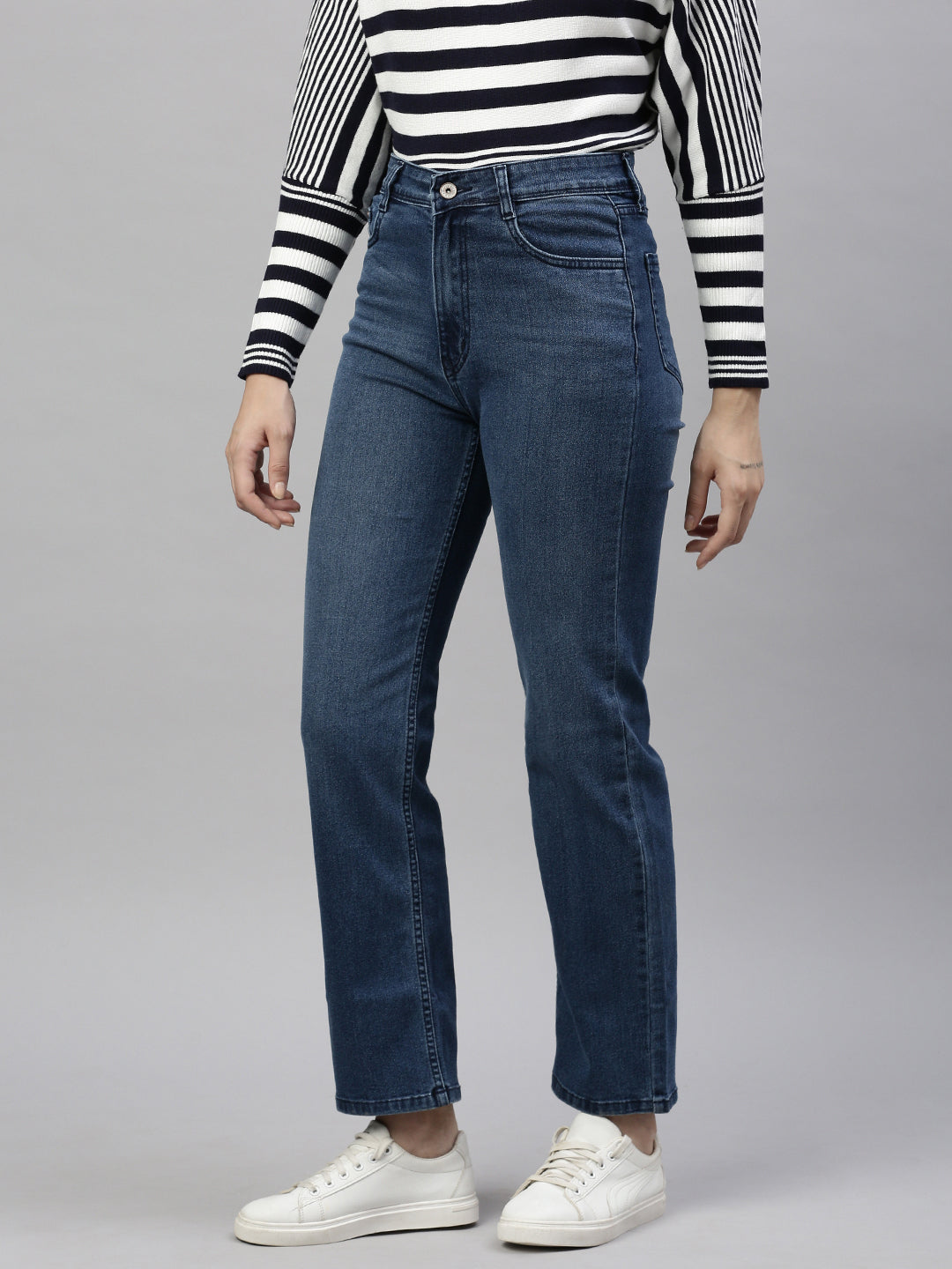 Women's Blue Straight Fit Jeans