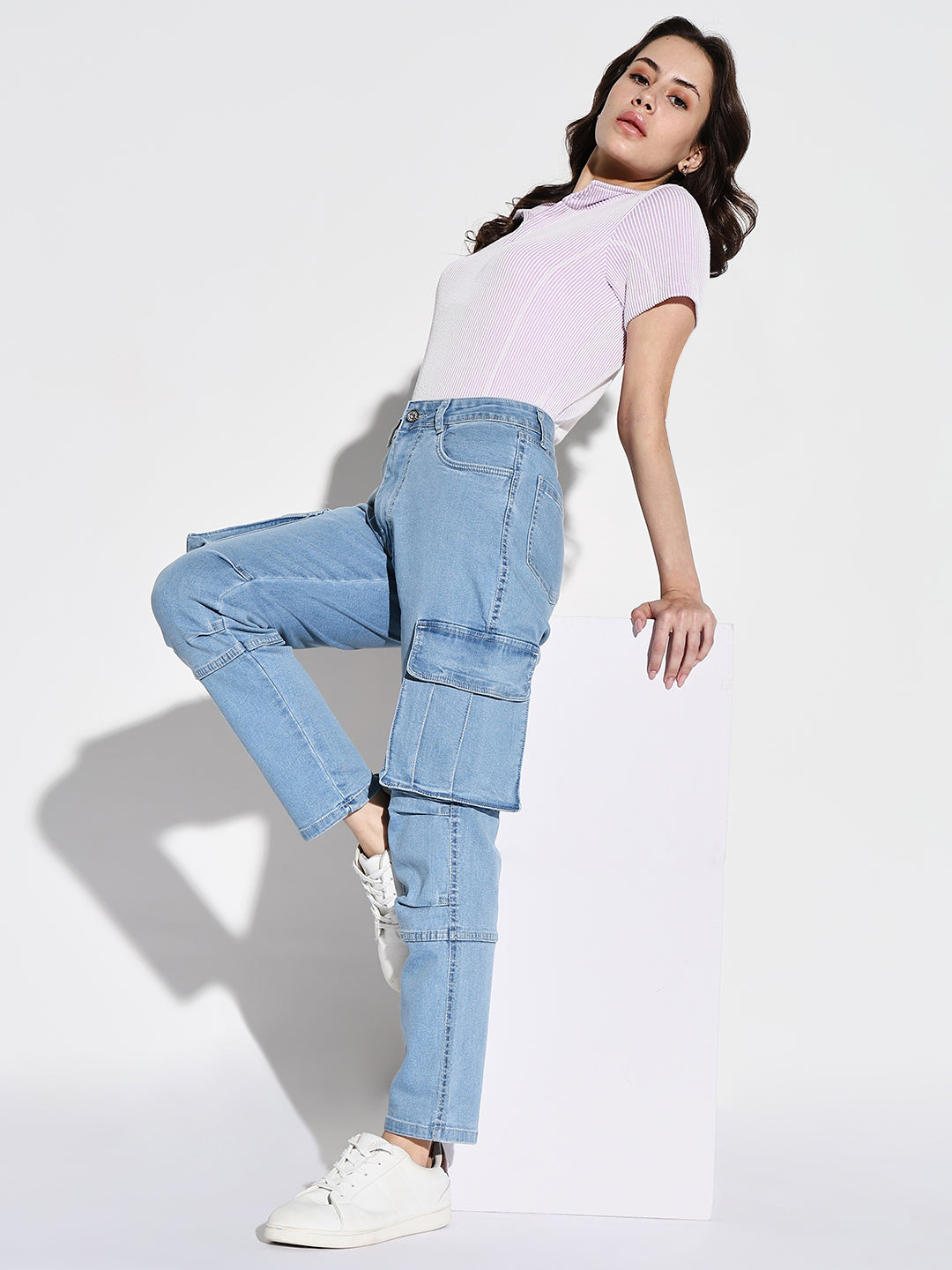 Women Blue Straight Fit Cargo Jeans