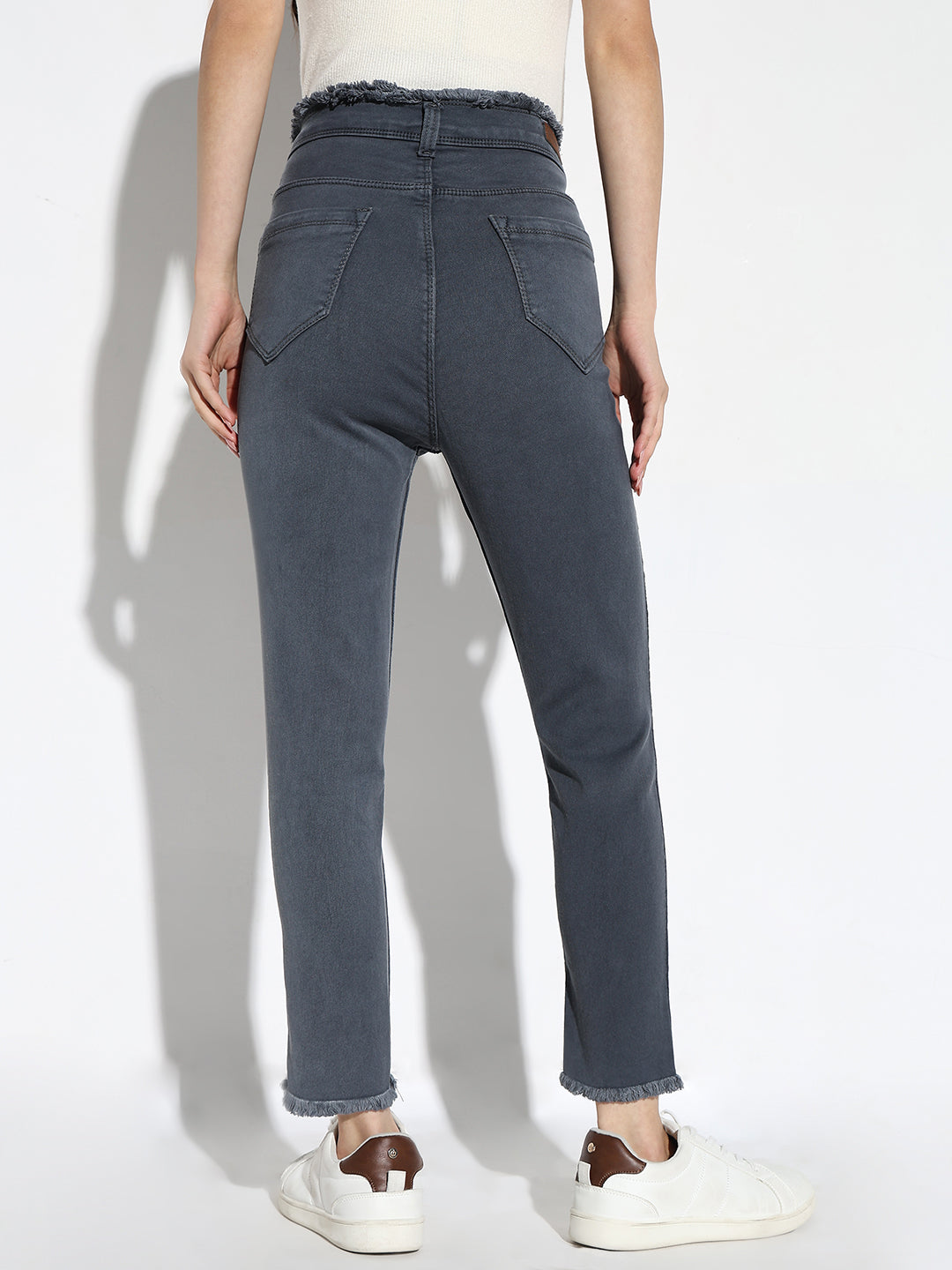 Women Grey Slim Fit Jeans