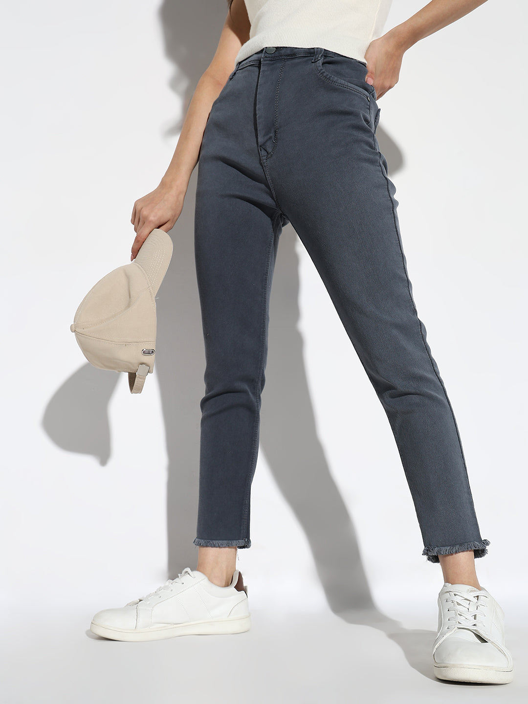 Women Grey Slim Fit Jeans