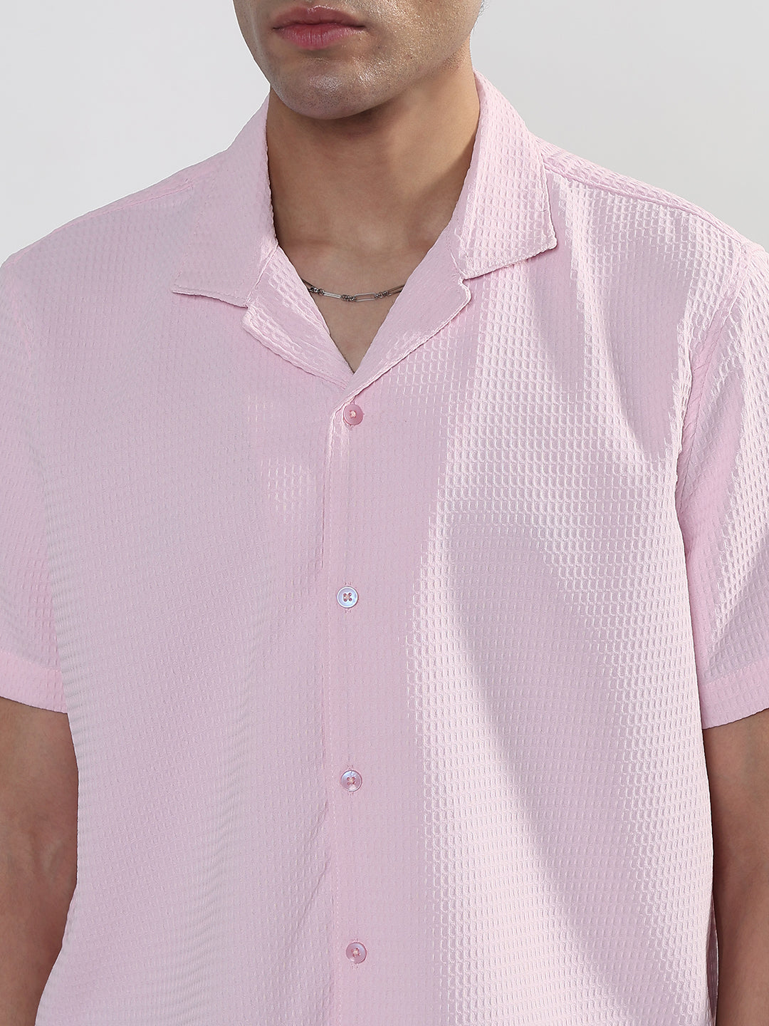 Men's Textured Pink Cuban Collar Relaxed Fit Shirt