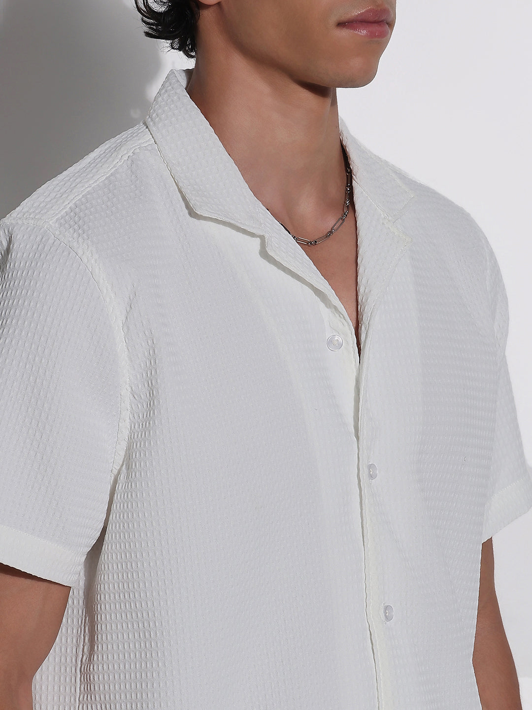 Men's White Textured Cuban Collar Relaxed Fit Shirt