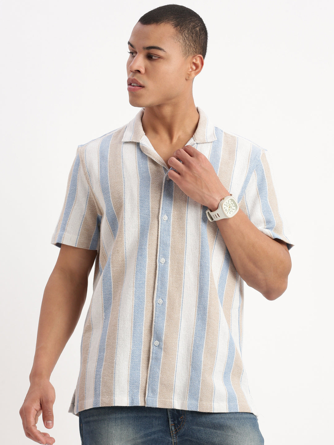 Men Cuban Collar Vertical Stripes White Shirt