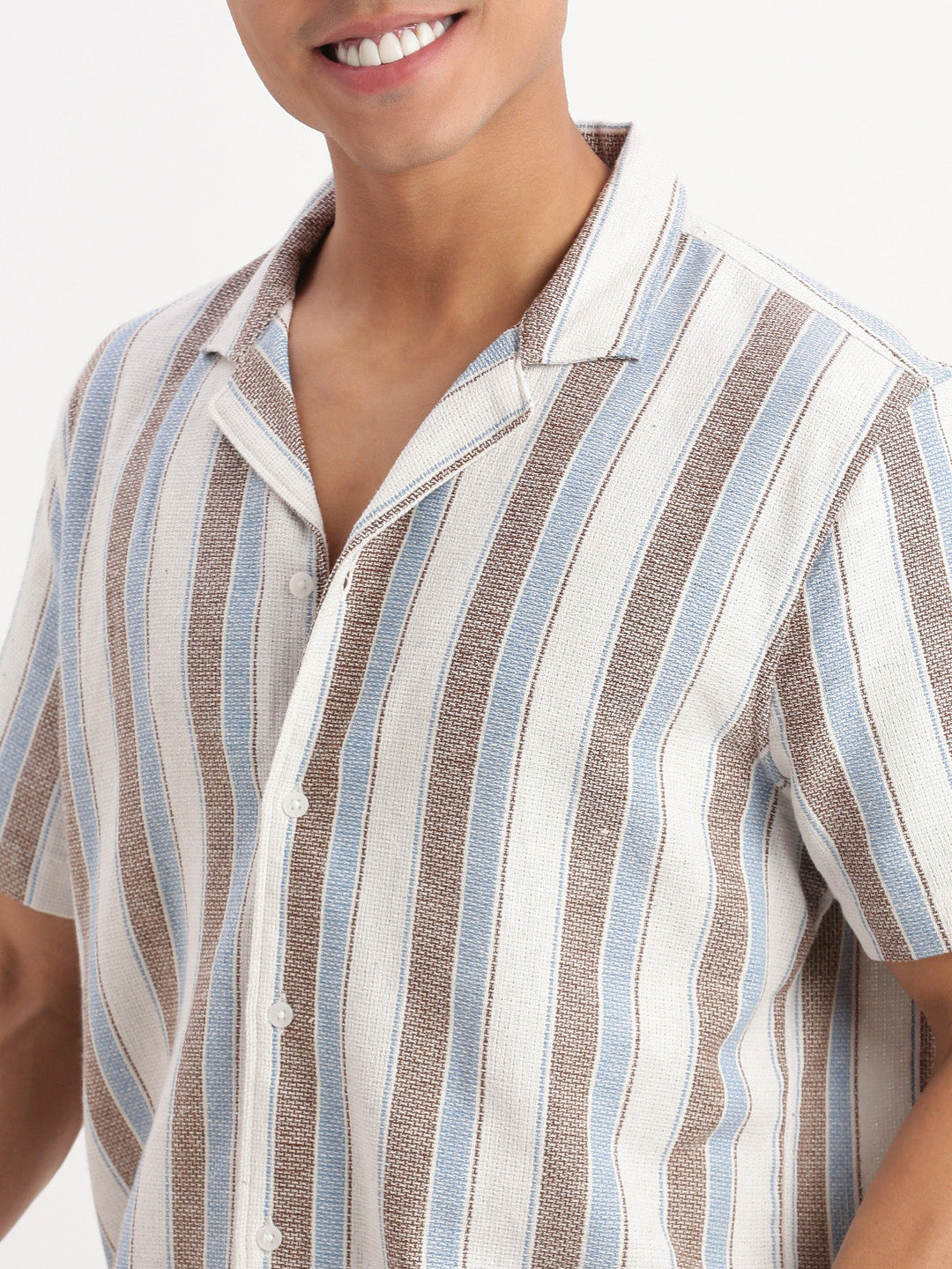 Men Cuban Collar Vertical Stripes White Shirt