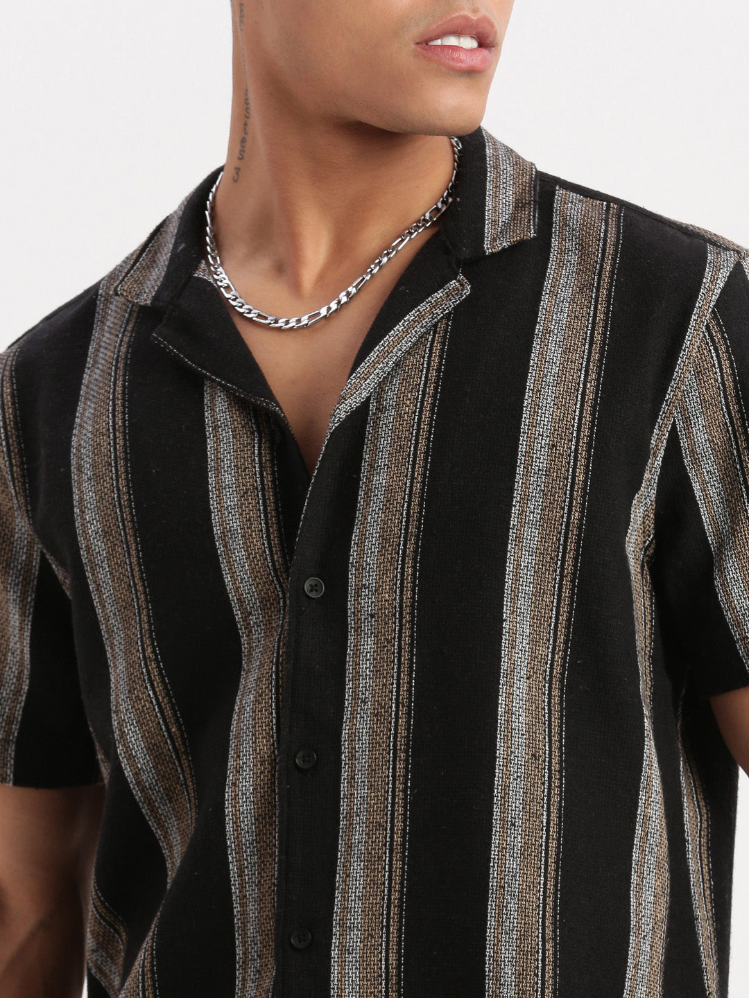 Men Cuban Collar Vertical Stripes Black Shirt