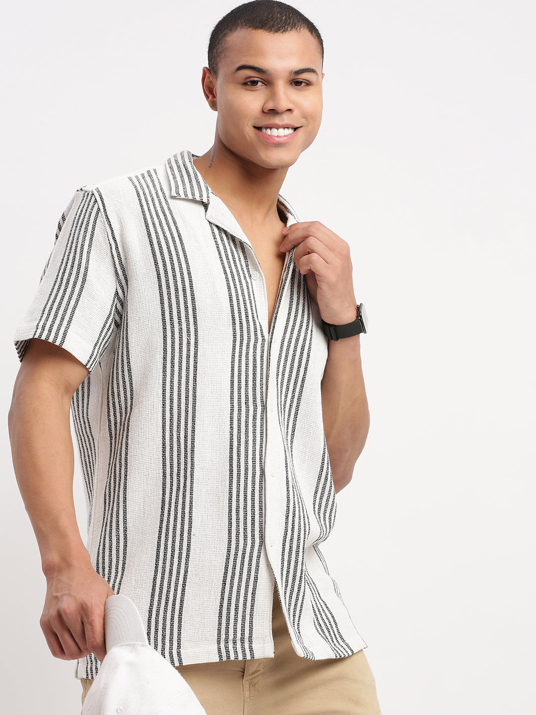 Men Cuban Collar Vertical Stripes White Shirt