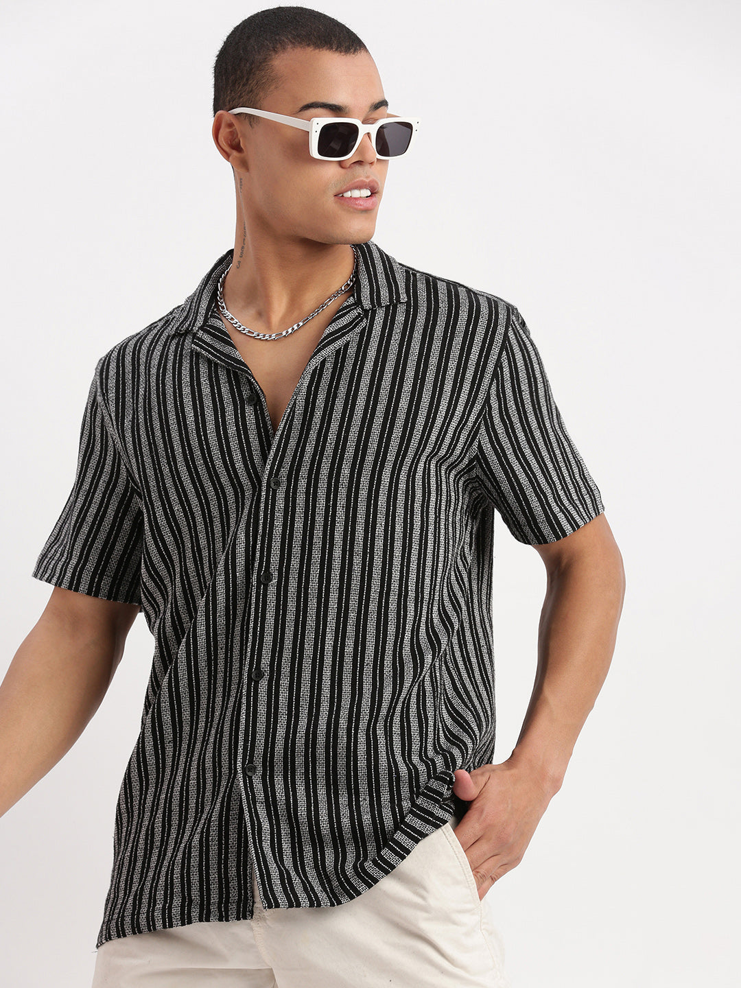 Men Cuban Collar Vertical Stripes Black Shirt