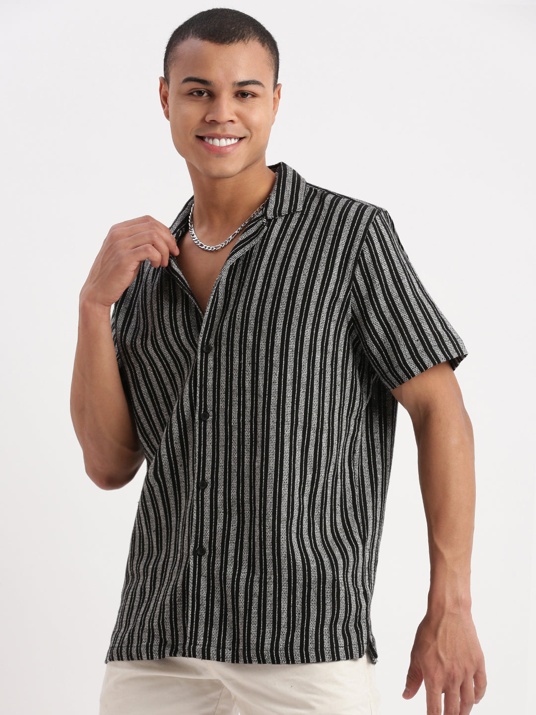 Men Cuban Collar Vertical Stripes Black Shirt