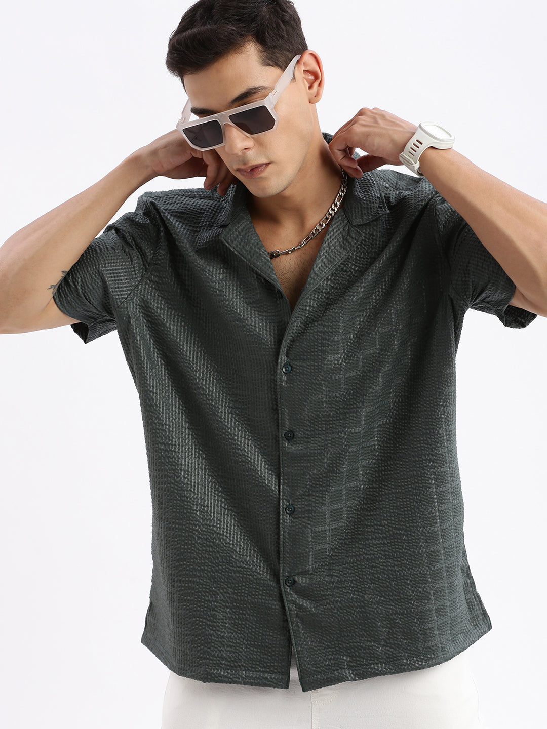 Men Cuban Collar Solid Relaxed Fit Green Shirt