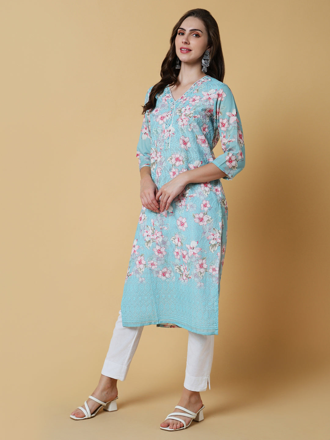 Women Blue Floral Straight Kurta