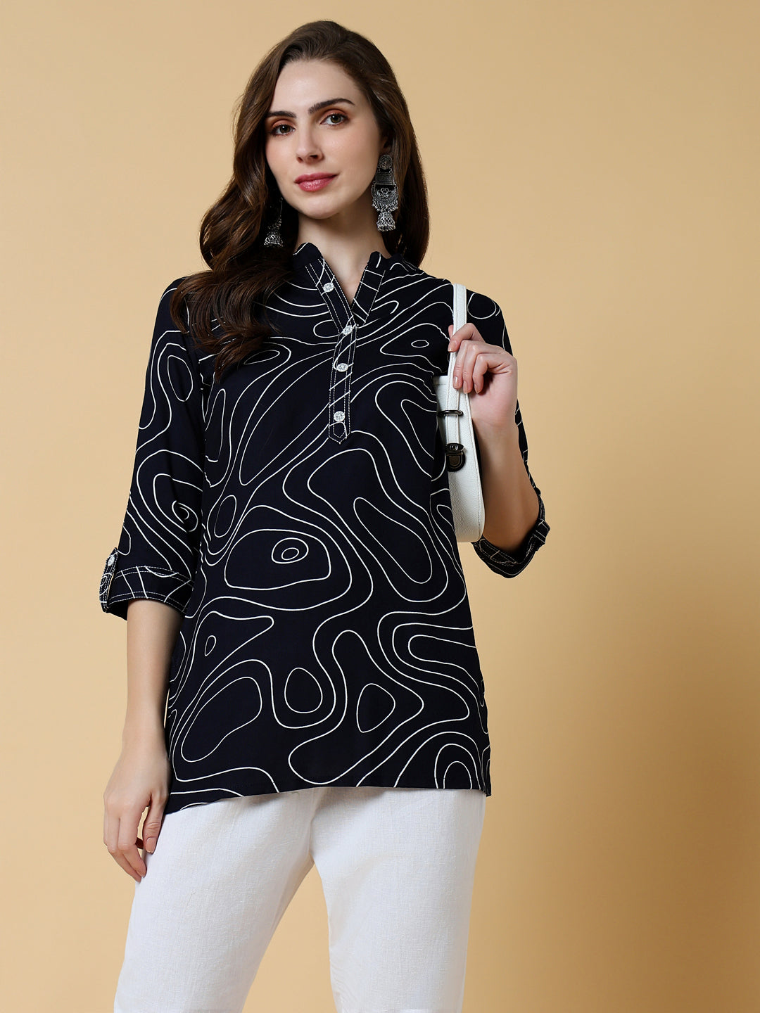 Women Abstract Navy Blue Straight Kurti