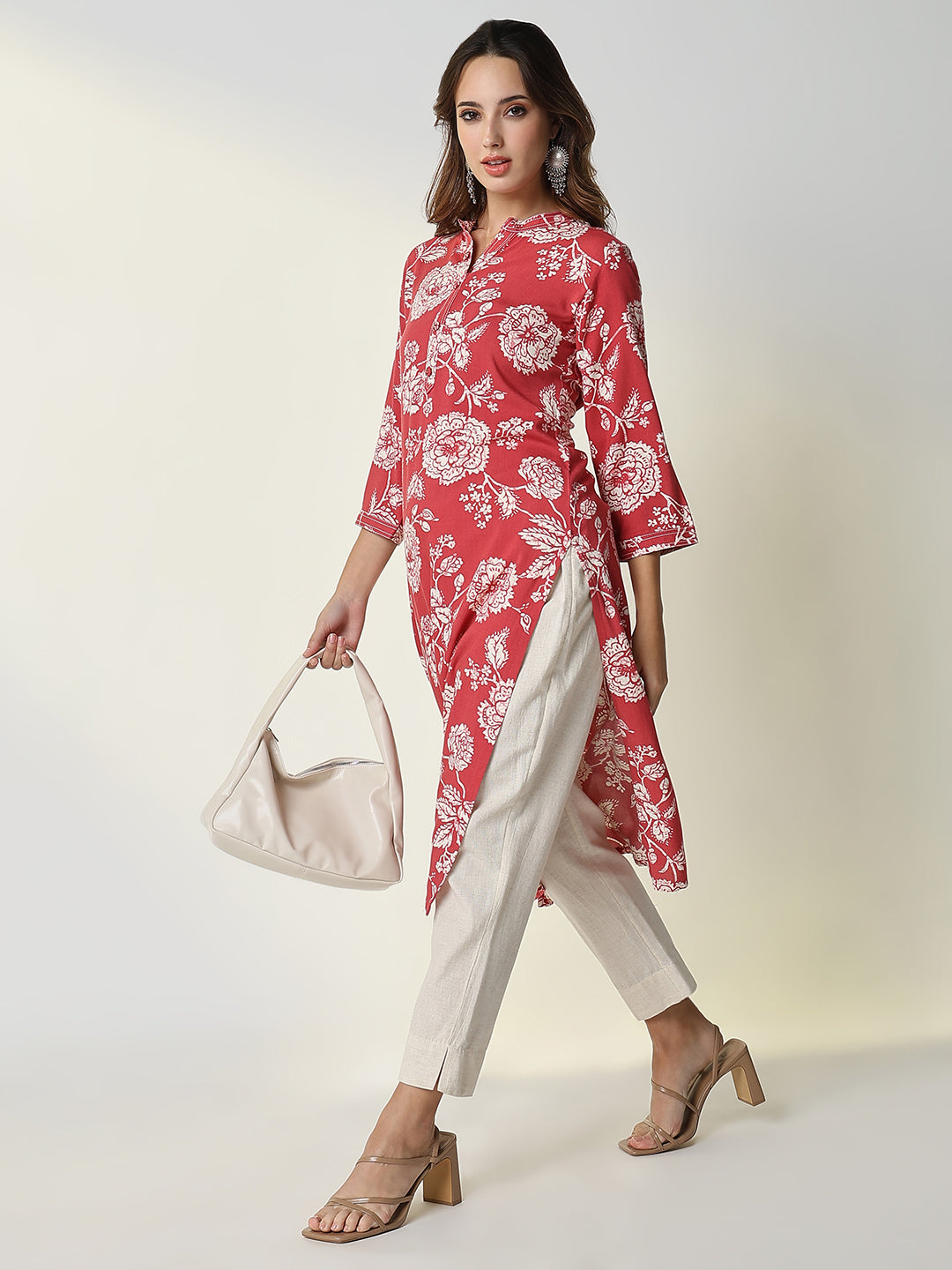 Women Red Floral Straight Kurta