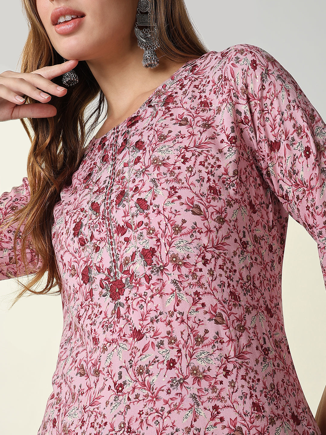 Women Pink Floral Straight Kurta