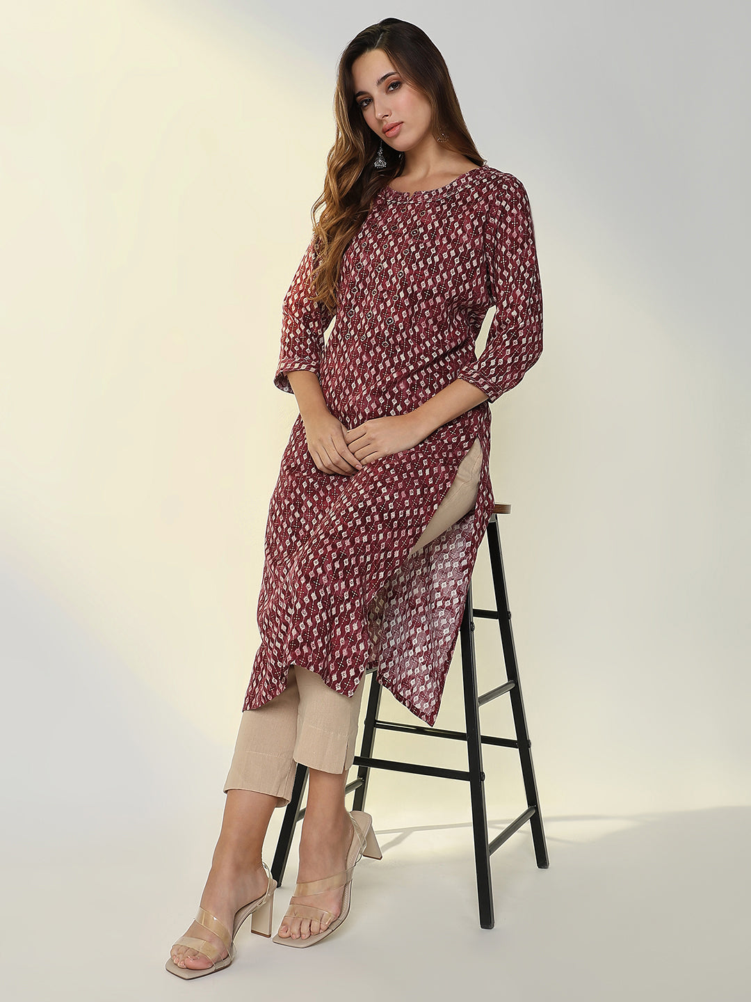 Women Maroon Graphic Straight Kurta