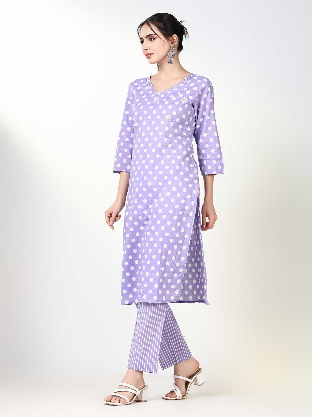 Women Printed Lavender Straight Kurta Set with Dupatta