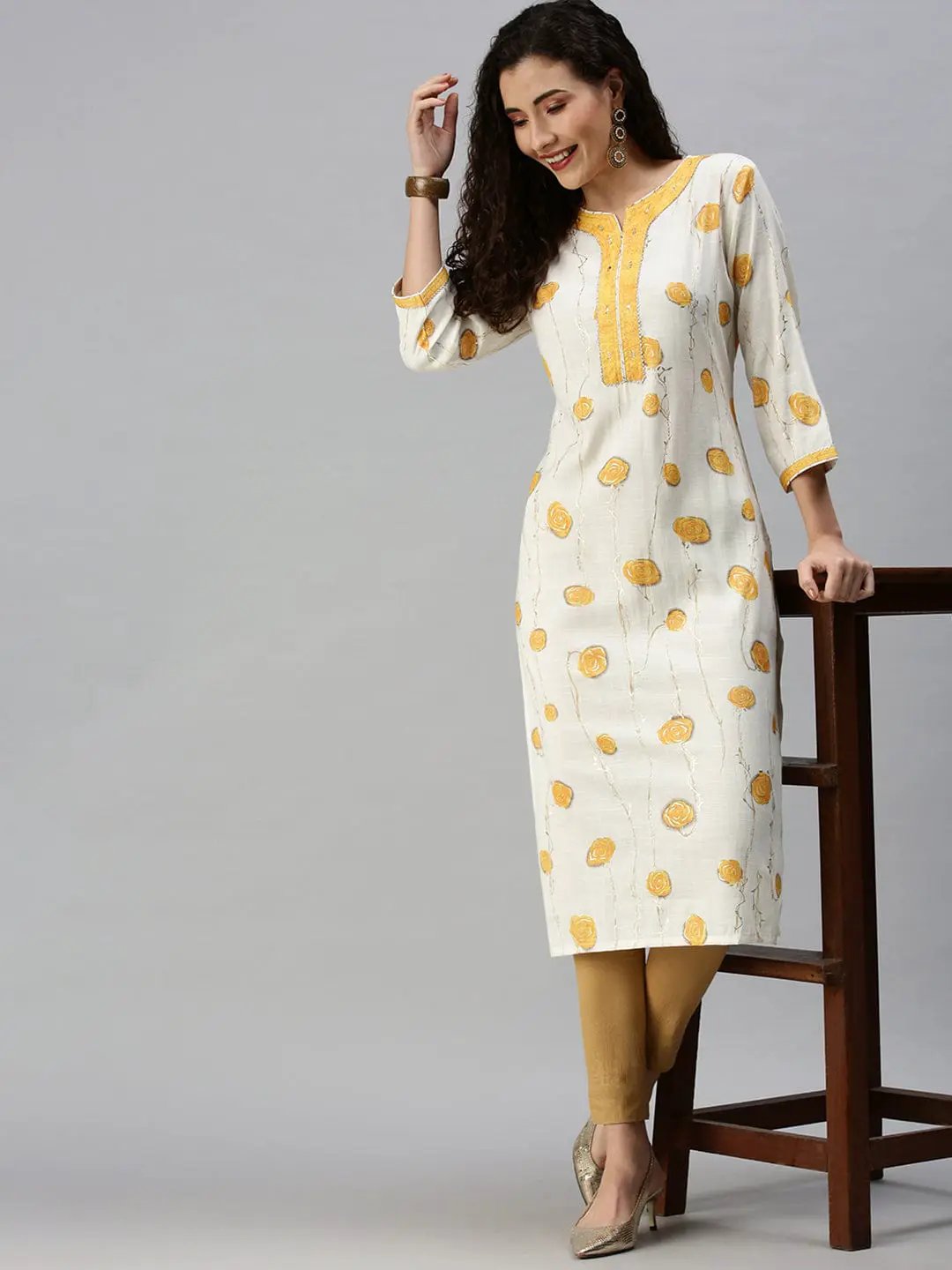 Women's V-Neck Printed Yellow Straight Kurta