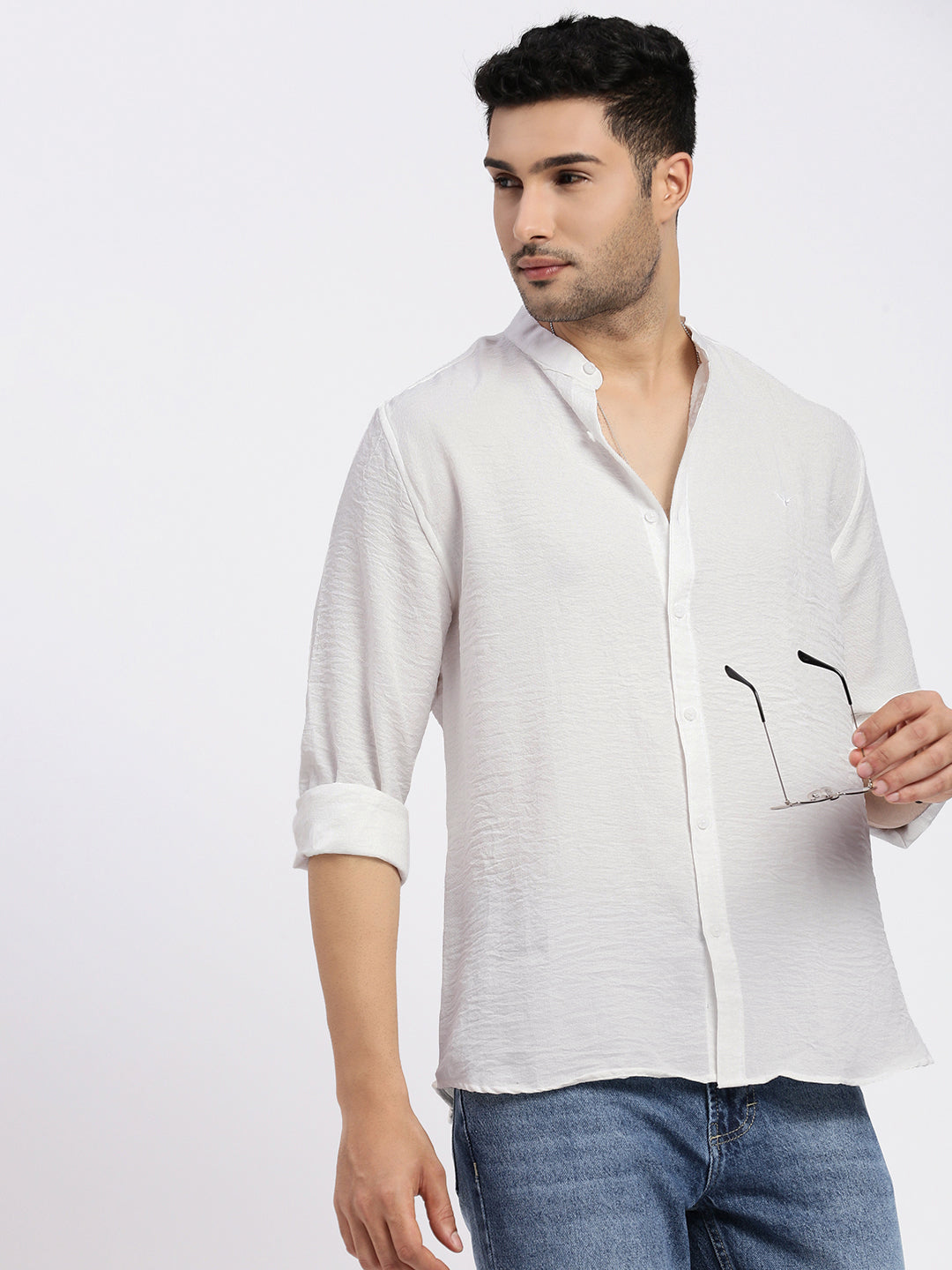 Men White Solid Slim Fit Shirt